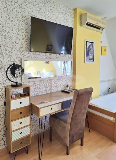 Yellow Diamond Ni Extérieur photo